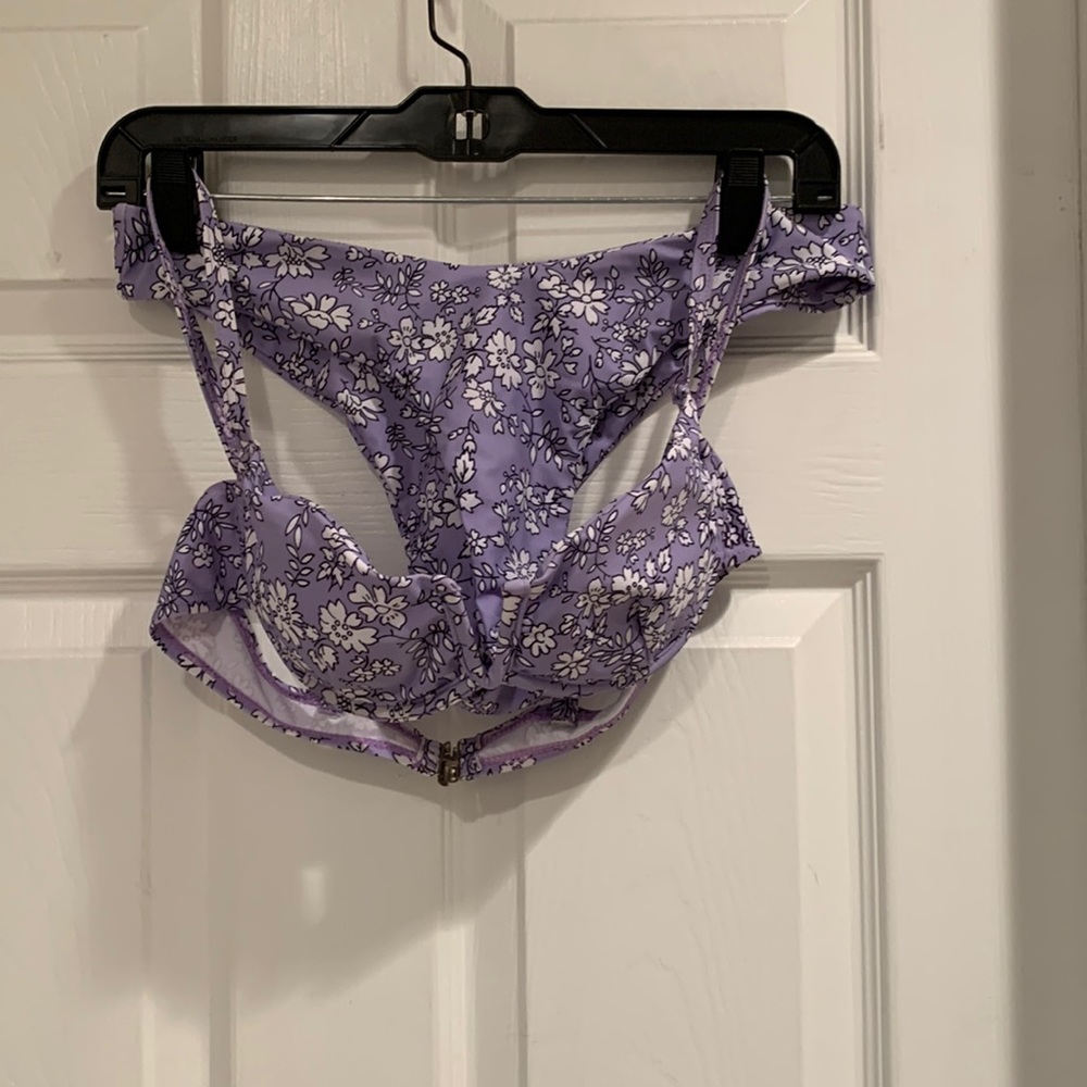 A 2 piece bikini size M.